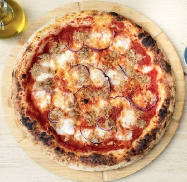 06. Pizza Tonno